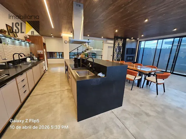 Sobrado com 540m² 3 quartos e 3 banheiros, à venda, no bairro Condomínio Residencial Ecopark Bourbon em Caçapava