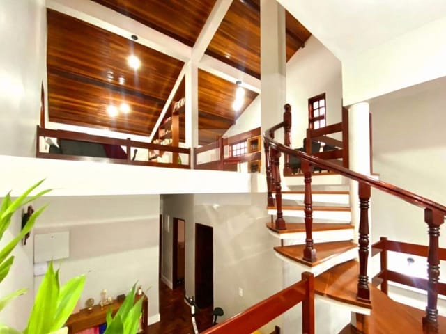 Foto do Sobrado - Sobrado para venda em Adalgisa com 3 quartos, sendo 1 suíte, 265m² | Lares e Andares Imóveis