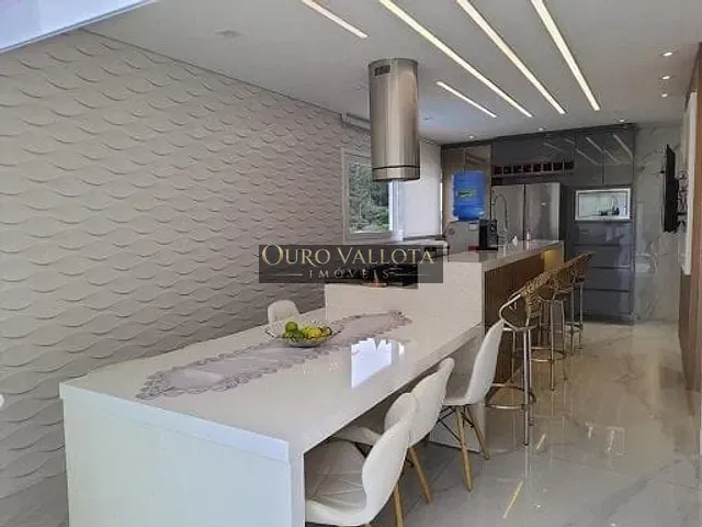 Sobrado com 839m² 4 quartos e 6 banheiros, à venda, no bairro Condominio Porto Atibaia em Atibaia
