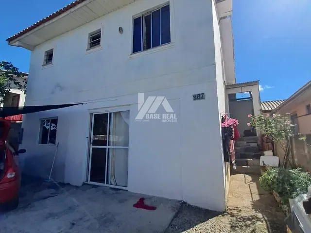 Sobrado com 149m² 3 quartos e 2 banheiros, à venda, no bairro Boa Vista em Ponta Grossa
