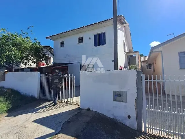 Sobrado com 149m² 3 quartos e 2 banheiros, à venda, no bairro Boa Vista em Ponta Grossa
