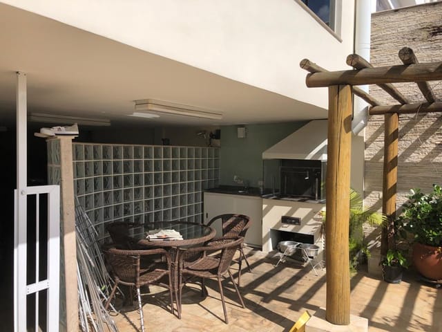 Sobrado com 250m² 5 quartos e 4 banheiros, à venda, no bairro Jardim da Glória em São Paulo