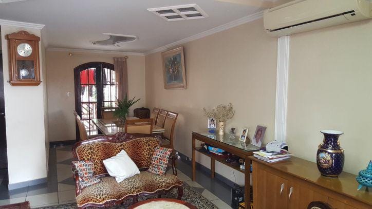 Sobrado à venda 3 Quartos, 3 Suites, 4 Vagas, 210M², Osvaldo Cruz, São Caetano do Sul - SP