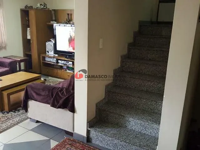 Sobrado com 210m² 3 quartos e 1 banheiro, à venda, no bairro Osvaldo Cruz em São Caetano do Sul