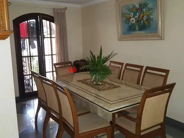 Sobrado com 210m² 3 quartos e 1 banheiro, à venda, no bairro Osvaldo Cruz em São Caetano do Sul