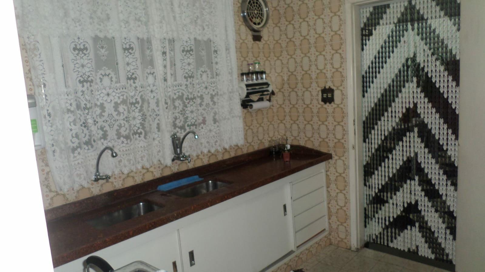 Sobrado à venda 3 Quartos, 2 Vagas, 215M², Jardim Guairaca, São Paulo - SP