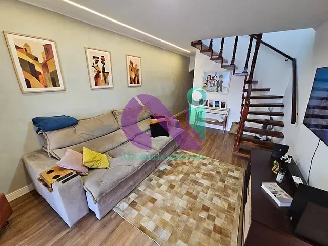 Sobrado com 117m² 3 quartos e 2 banheiros, à venda, no bairro Jaguaribe em Osasco