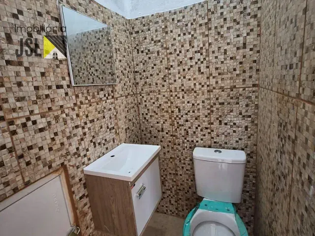 Sobrado com 70m² 2 quartos e 2 banheiros, à venda, no bairro Portal do Lago em Caçapava