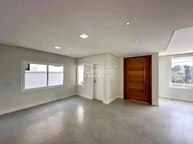 Sobrado com 340m² 4 quartos e 5 banheiros, à venda, no bairro Cézar de Souza em Mogi das Cruzes