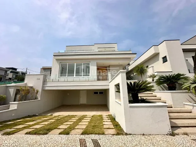 Sobrado com 340m² 4 quartos e 5 banheiros, à venda, no bairro Cézar de Souza em Mogi das Cruzes