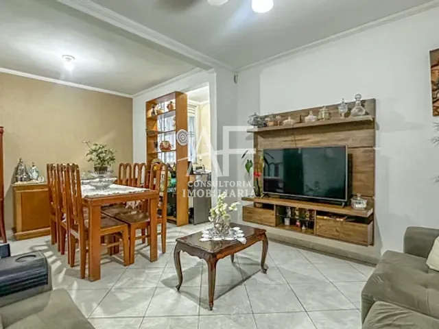 Sobrado 4 quartos e 2 banheiros, à venda, no bairro Parque Residencial Flor do Vale em Tremembé