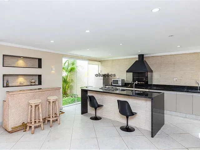 Sobrado 4 quartos e 6 banheiros, à venda, no bairro Vila Ipojuca em São Paulo