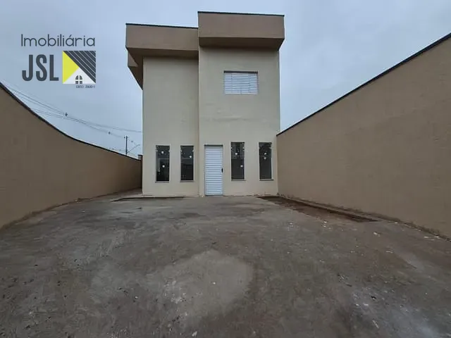 Sobrado com 89m² 2 quartos e 3 banheiros, à venda, no bairro Portal do Lago em Caçapava