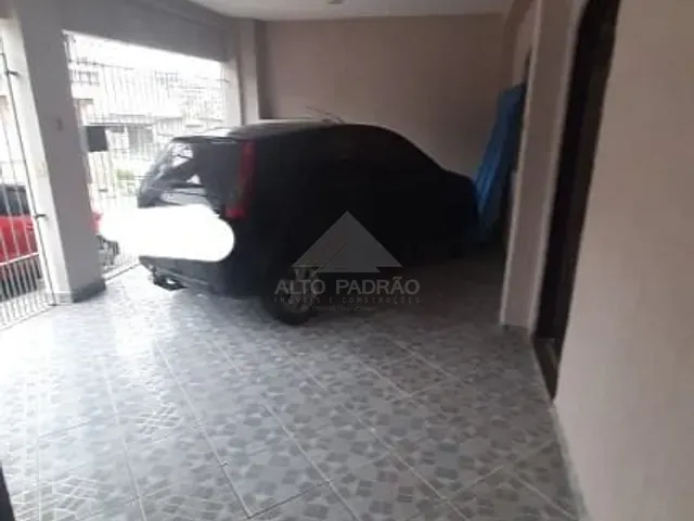 Sobrado com 156m² 3 quartos e 2 banheiros, à venda, no bairro Parque São Vicente em Mauá