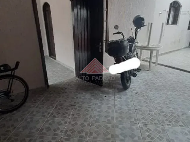 Sobrado com 156m² 3 quartos e 2 banheiros, à venda, no bairro Parque São Vicente em Mauá
