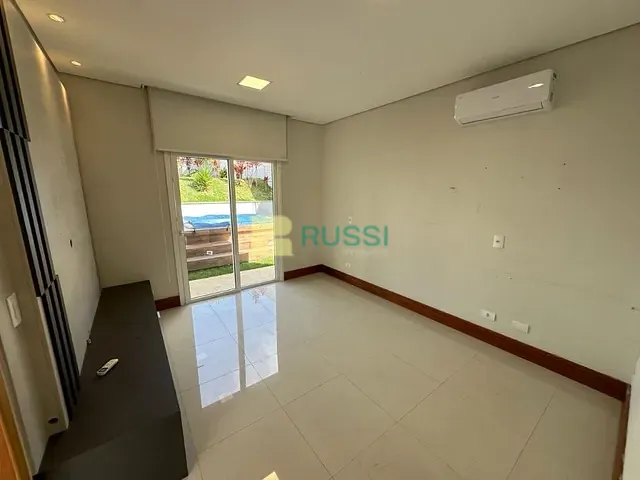 Sobrado com 900m² 6 quartos e 8 banheiros, para alugar, no bairro Condomínio Reserva do Paratehy em São José dos Campos