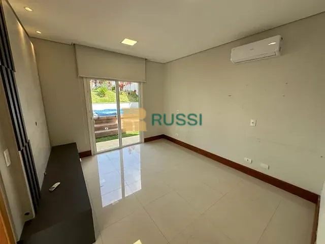 Sobrado com 900m² 6 quartos e 8 banheiros, para alugar, no bairro Condomínio Reserva do Paratehy em São José dos Campos