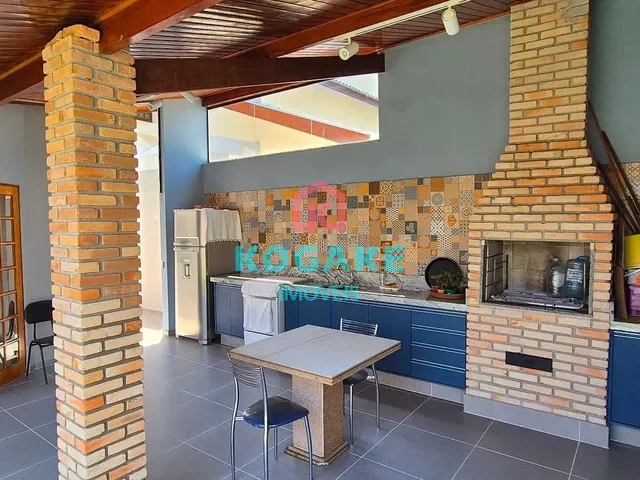 Sobrado com 450m² 4 quartos e 6 banheiros, à venda, no bairro Conjunto Residencial Esplanada do Sol em São José Dos Campos