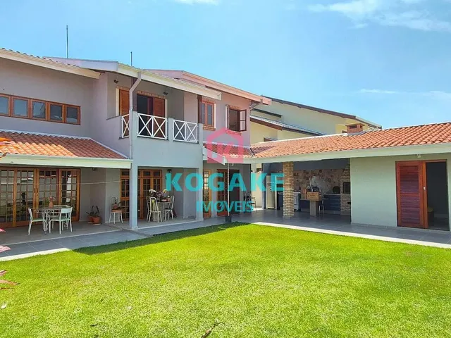Sobrado com 450m² 4 quartos e 6 banheiros, à venda, no bairro Conjunto Residencial Esplanada do Sol em São José Dos Campos
