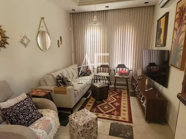 Sobrado com 228m² 3 quartos e 4 banheiros, à venda, no bairro Centro em Taubaté