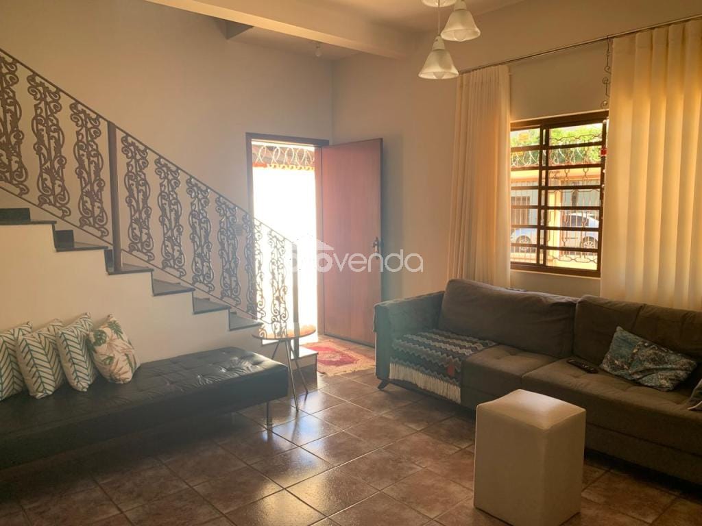 Sobrado, 4 quartos, 220 m² - Foto 2