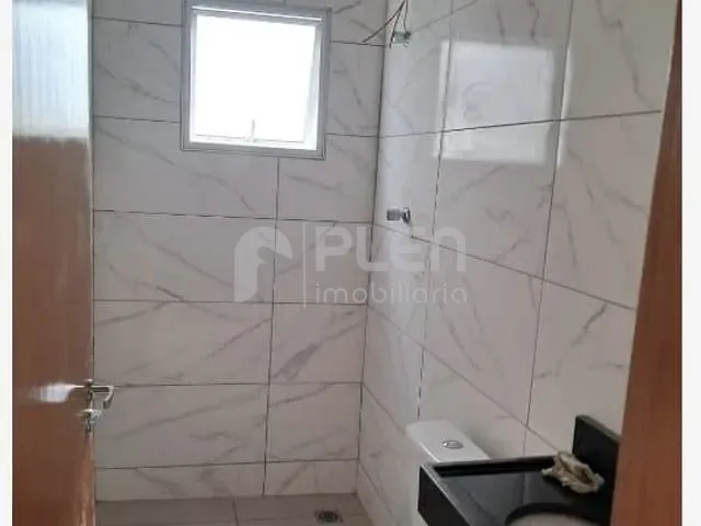 Sobrado com 125m² 3 quartos e 2 banheiros, à venda ou para alugar, no bairro Vila Isolina Mazzei em São Paulo