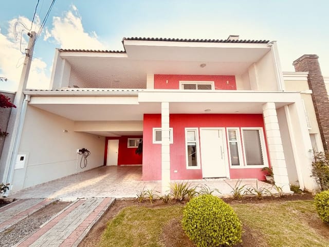 Sobrado com 182m² 5 quartos e 5 banheiros, à venda, no bairro Santa Felicidade em Curitiba