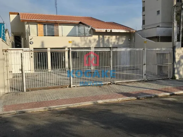 Sobrado com 352m² 1 quarto e 4 banheiros, à venda ou para alugar, no bairro Vila Betânia em São José Dos Campos