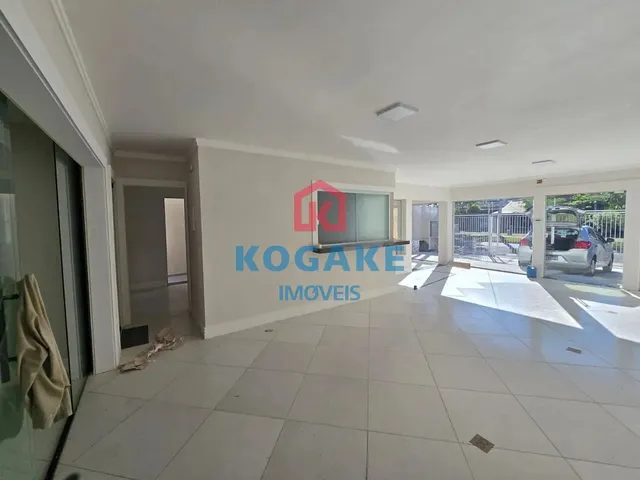Sobrado com 352m² 1 quarto e 4 banheiros, à venda ou para alugar, no bairro Vila Betânia em São José Dos Campos