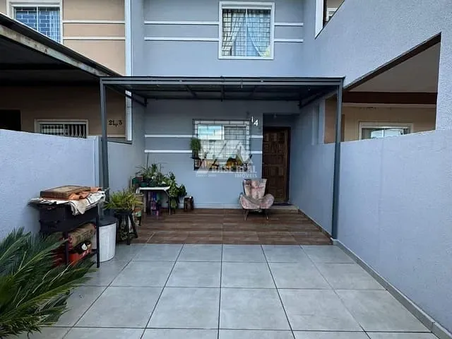 Sobrado com 54m² 2 quartos e 1 banheiro, à venda, no bairro Orfãs em Ponta Grossa