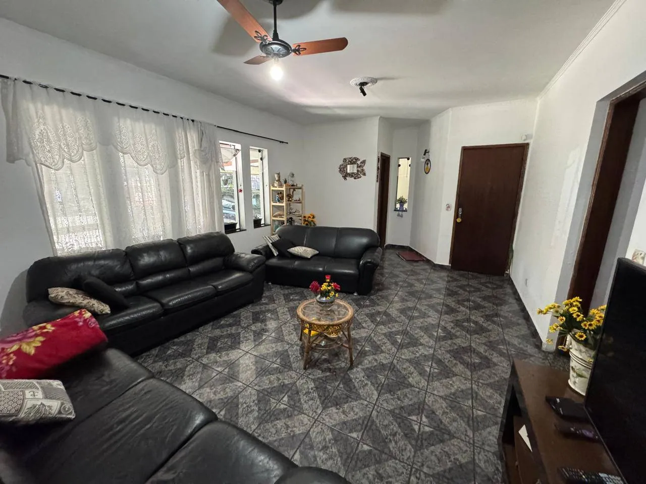 Sobrado à venda 3 Quartos, 1 Suite, 8 Vagas, 260M², Vila Califórnia, São Paulo - SP