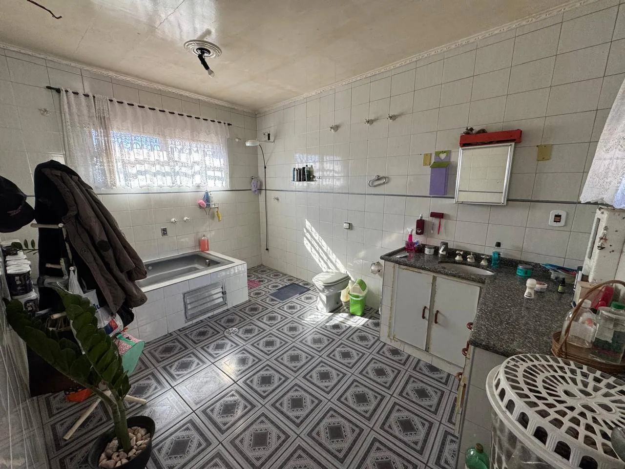Sobrado à venda 3 Quartos, 1 Suite, 8 Vagas, 260M², Vila Califórnia, São Paulo - SP