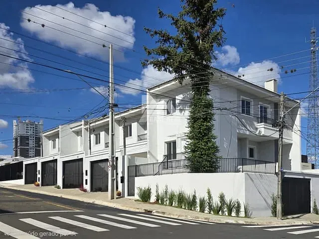 Sobrado com 110m² 3 quartos e 2 banheiros, à venda, no bairro Orfãs em Ponta Grossa