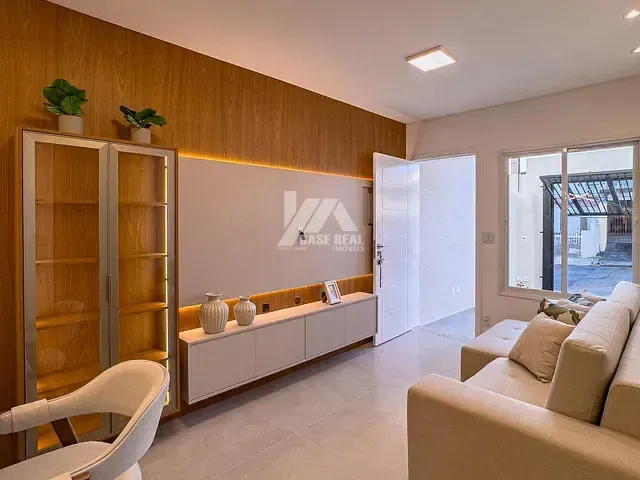 Sobrado com 110m² 3 quartos e 2 banheiros, à venda, no bairro Orfãs em Ponta Grossa