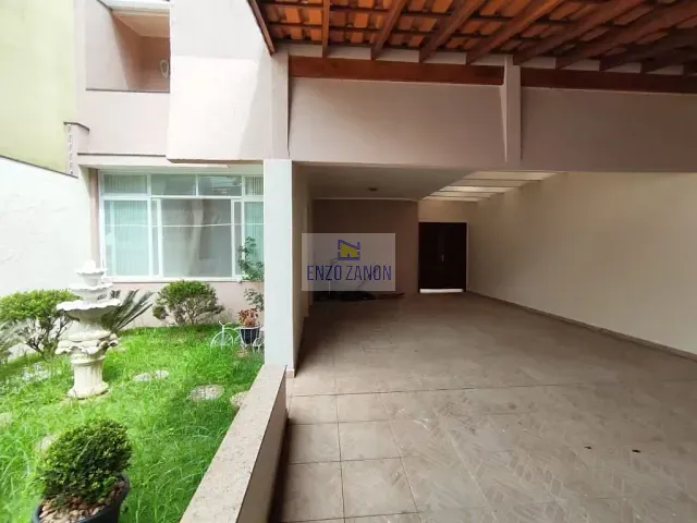 Sobrado com 336m² 3 quartos e 6 banheiros, à venda, no bairro Vila Floresta em Santo André