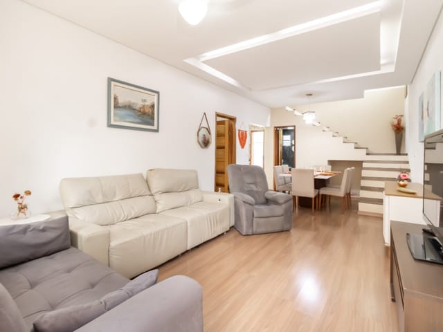 Foto do Sobrado - Sobrado para venda em Vila do Encontro com 5 quartos, sendo 1 suíte, 288m² | Lares e Andares Imóveis