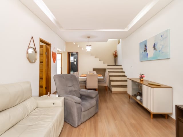 Foto do Sobrado - Sobrado para venda em Vila do Encontro com 5 quartos, sendo 1 suíte, 288m² | Lares e Andares Imóveis