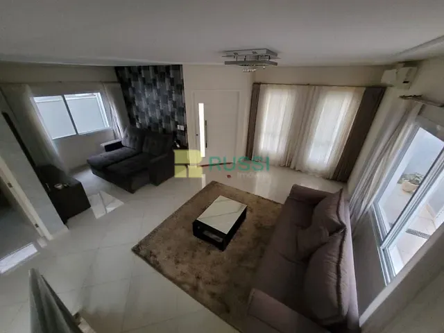 Sobrado com 250m² 4 quartos e 4 banheiros, à venda, no bairro Urbanova em São José dos Campos