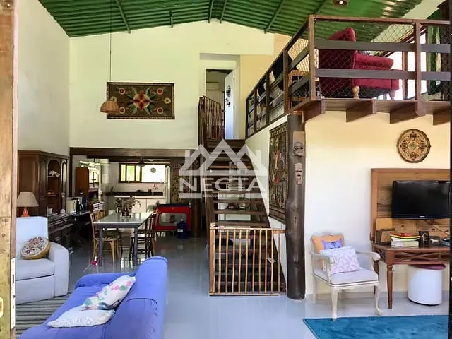 Sobrado com 516m² 4 quartos e 3 banheiros, à venda, no bairro Capricórnio II em Caraguatatuba