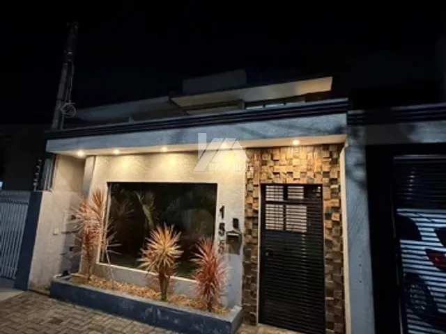 Sobrado 3 quartos e 2 banheiros, à venda, no bairro Dos Estados em Guarapuava