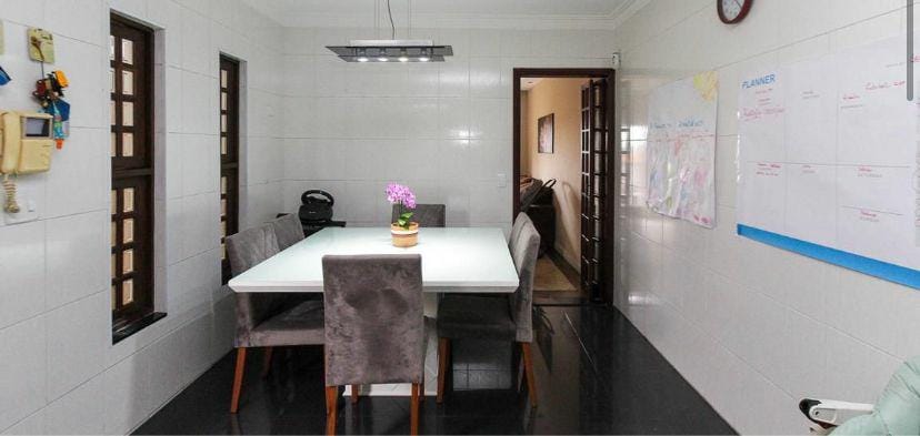 Sobrado à venda 2 Quartos, 2 Suites, 2 Vagas, 238M², Vila Califórnia, São Paulo - SP
