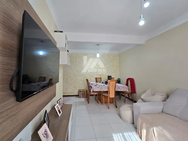Sobrado com 130m² 3 quartos e 3 banheiros, à venda, no bairro Oficinas em Ponta Grossa