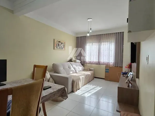 Sobrado com 130m² 3 quartos e 3 banheiros, à venda, no bairro Oficinas em Ponta Grossa