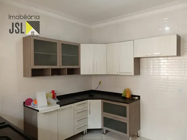 Sobrado com 88m² 2 quartos e 1 banheiro, à venda, no bairro Parque Residencial Santo André em Caçapava