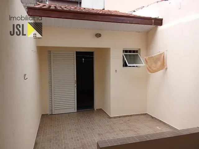 Sobrado com 88m² 2 quartos e 1 banheiro, à venda, no bairro Parque Residencial Santo André em Caçapava