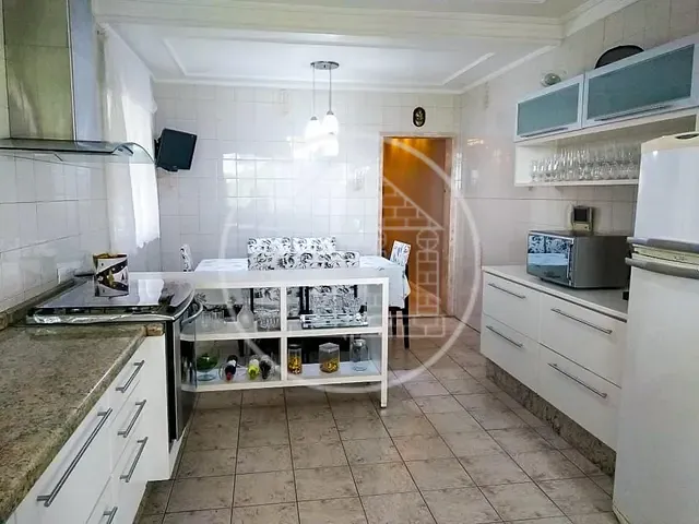 Sobrado com 125m² 3 quartos e 4 banheiros, à venda, no bairro Jardim Guanhembu em São Paulo