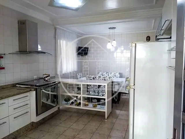 Sobrado com 125m² 3 quartos e 4 banheiros, à venda, no bairro Jardim Guanhembu em São Paulo