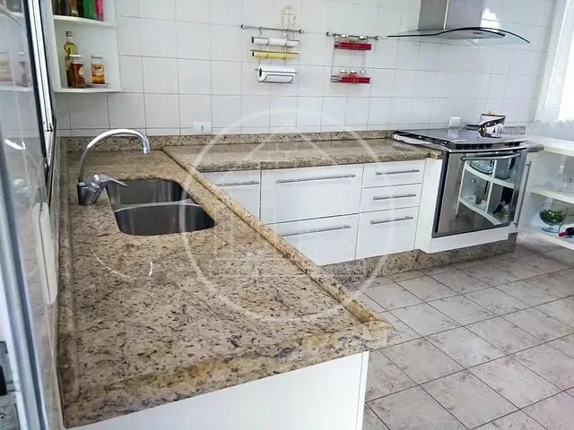 Sobrado com 125m² 3 quartos e 4 banheiros, à venda, no bairro Jardim Guanhembu em São Paulo