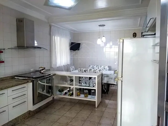 Sobrado com 125m² 3 quartos e 4 banheiros, à venda, no bairro Jardim Guanhembu em São Paulo