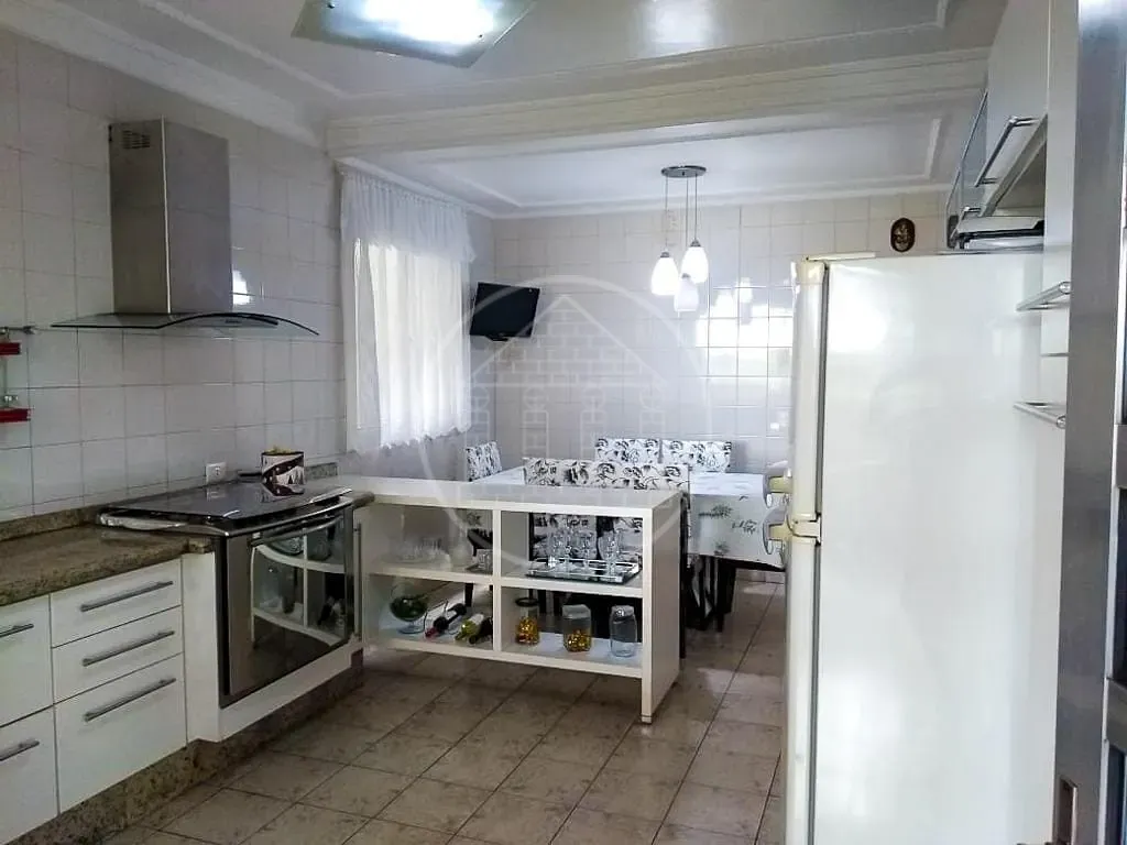 Sobrado, 3 quartos, 270 m² - Foto 3